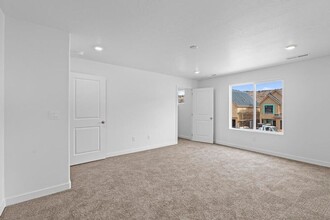 1652 Forbidding Way in Washington, UT - Building Photo - Building Photo