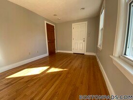 429 Franklin St in Cambridge, MA - Building Photo