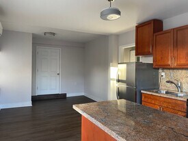3098 SW 6th St in Miami, FL - Building Photo