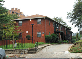 396 NE Linden Ave Apartments