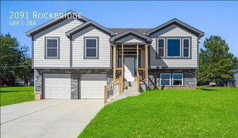 2091 Rockbridge Pkwy in Excelsior Springs, MO - Building Photo