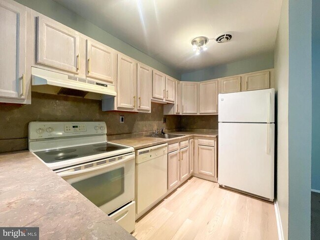 46 Township Line Rd in Elkins Park, PA - Building Photo - Building Photo