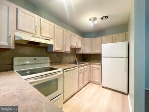 46 Township Line Rd in Elkins Park, PA - Building Photo - Building Photo