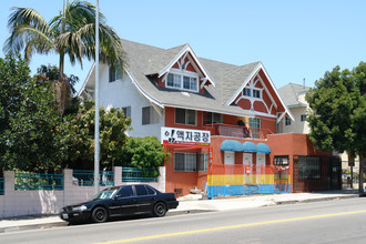 2773 W 8th St in Los Angeles, CA - Building Photo - Building Photo