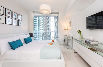 485 Brickell Ave in Miami, FL - Building Photo - Building Photo