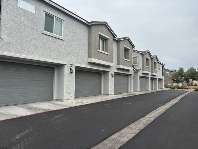 4566 Mansart Ct in North Las Vegas, NV - Building Photo - Building Photo
