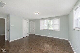 10639 Broadway Ave in Indianapolis, IN - Building Photo - Building Photo