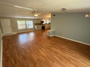 4430 Manucy Rd in St. Augustine, FL - Foto de edificio - Building Photo