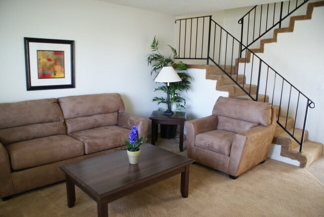 Heritage Pointe Apartments in Henderson, NV - Foto de edificio - Building Photo