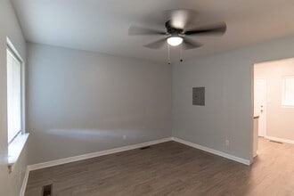 1343 Charlotte St in Tallahassee, FL - Building Photo - Building Photo