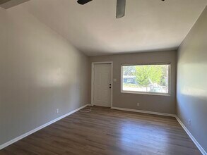 2032 Warwick St in Tallahassee, FL - Building Photo - Building Photo