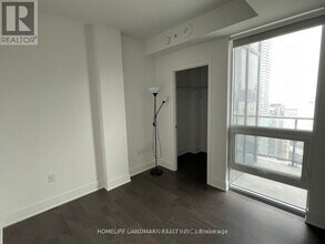 955-3955 Bay St. in Toronto, ON - Building Photo - Building Photo