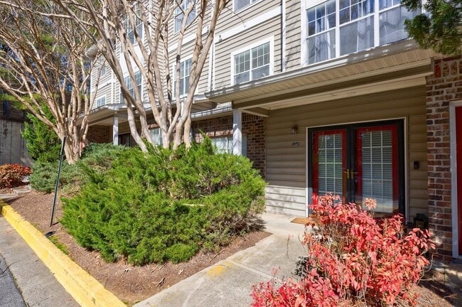 property at 2700 Pine Tree Rd NE