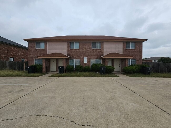 4601 Hudson Dr