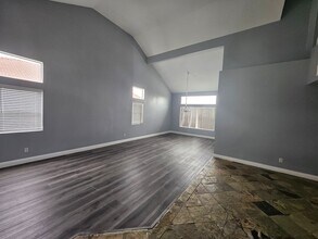 1269 Taft Ln in Corona, CA - Building Photo - Building Photo