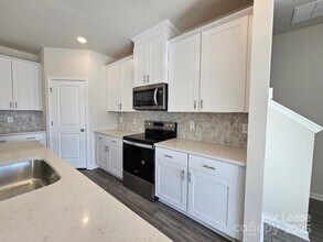 5213 Brailey Cir in Kannapolis, NC - Building Photo - Building Photo