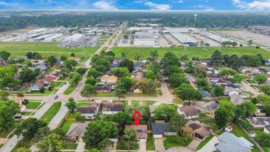 9511 Spanish Mill Dr in Houston, TX - Building Photo - Building Photo