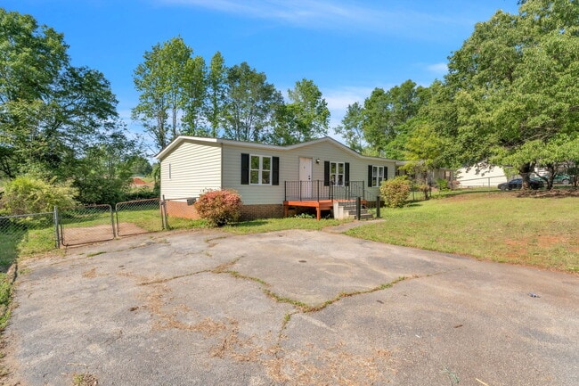 92 Dryden Ave in Piedmont, SC - Building Photo - Building Photo