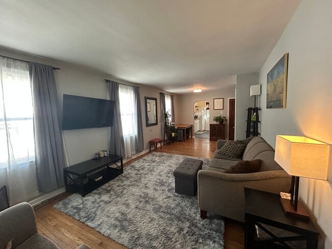 216 Cedar Rd in Wallingford, PA - Building Photo - Building Photo