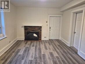 69 Ontario St in Cambridge, ON - Building Photo - Building Photo