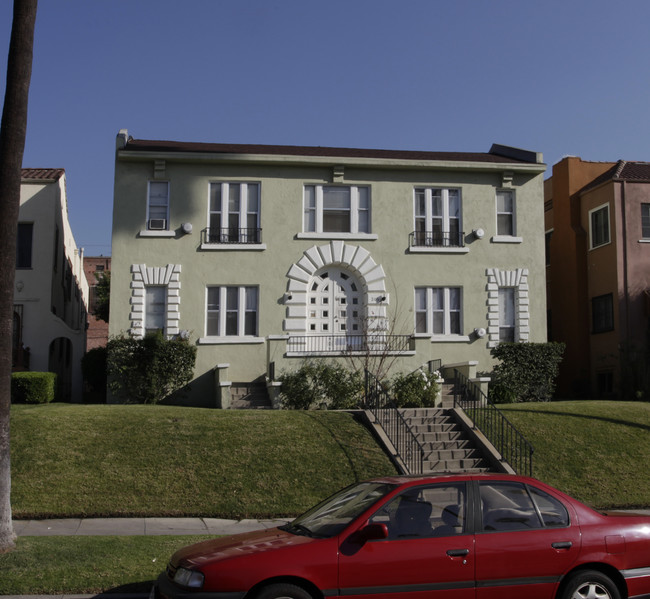 206 N New Hampshire Ave in Los Angeles, CA - Building Photo - Building Photo