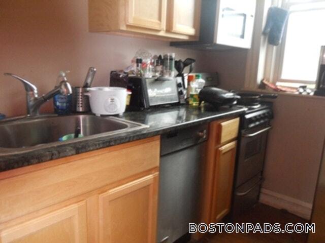 211 Park Dr, Unit 41 in Boston, MA - Building Photo