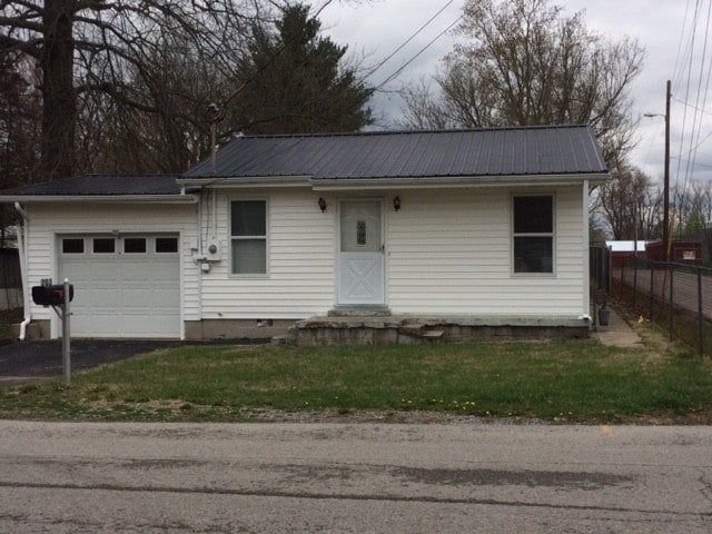 203 Wendell St in Muldraugh, KY - Building Photo