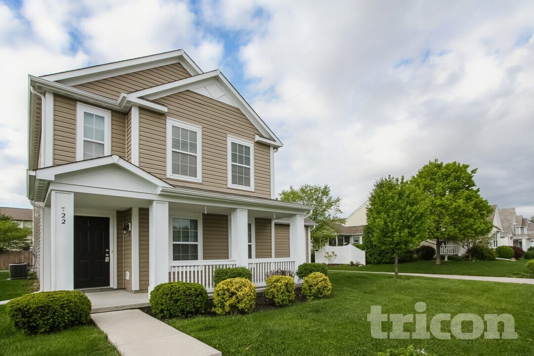 722 Chestnut Ln in Brownsburg, IN - Foto de edificio