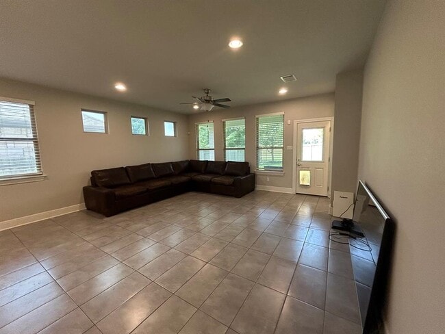 305 Crossvine Trail in Georgetown, TX - Building Photo - Building Photo