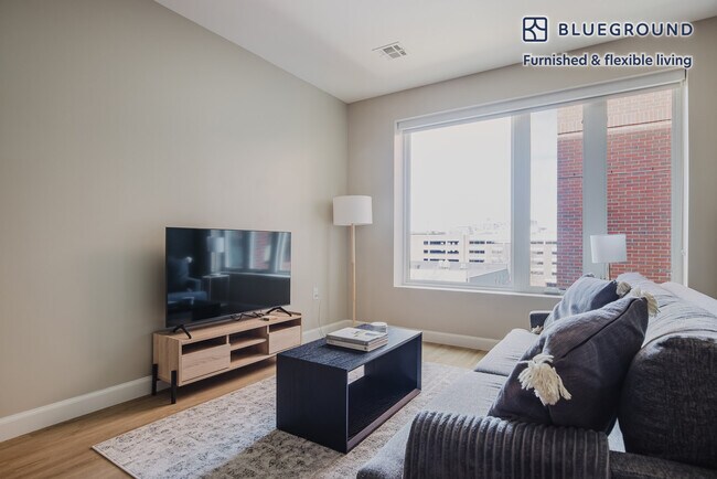 21 Charles St-Unit -FL5-ID917 in Cambridge, MA - Building Photo - Building Photo
