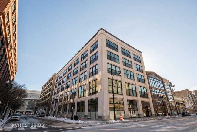 property at 2303 S Michigan Ave