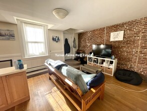 4 Symphony Rd, Unit B in Boston, MA - Building Photo - Building Photo