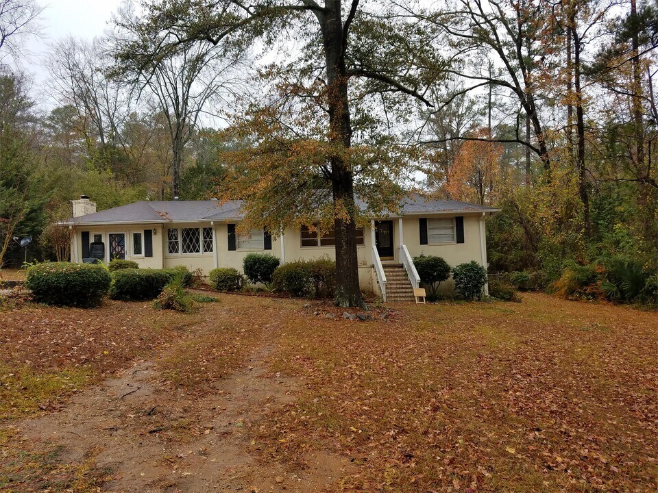 1763 Cedarwood Rd in Milledgeville, GA - Building Photo