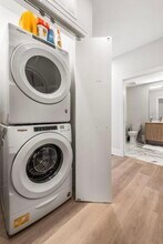 900 W Washington Blvd in Chicago, IL - Foto de edificio - Building Photo