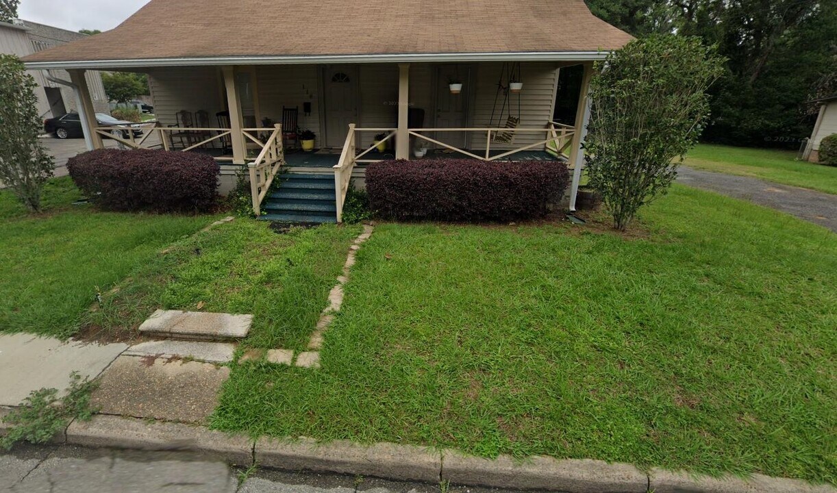 118 Cadiz St in Tallahassee, FL - Building Photo