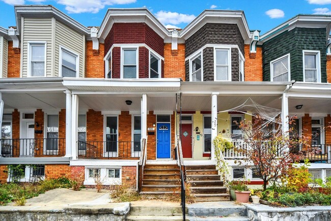 320 Ilchester Ave in Baltimore, MD - Building Photo - Building Photo