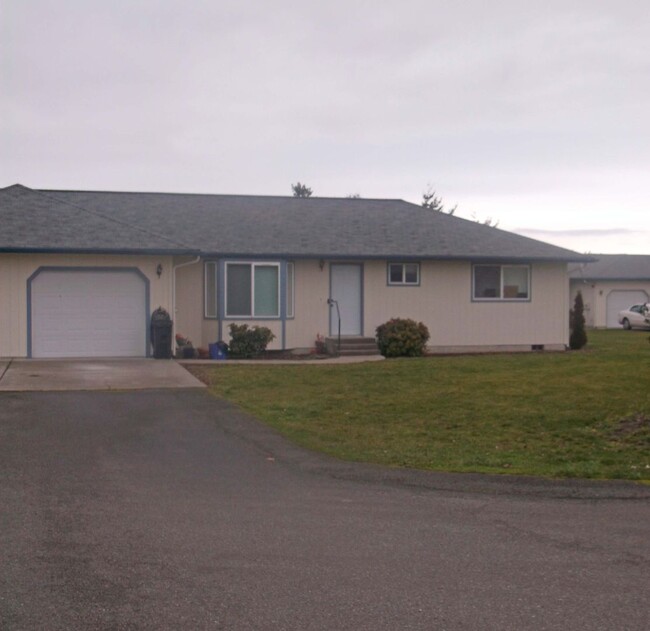 60 Windsor Ct in Sequim, WA - Building Photo - Building Photo
