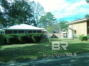 25 Laurel Ave in Fairhope, AL - Building Photo - Building Photo