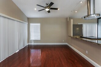 210 NW 207th Way in Pembroke Pines, FL - Building Photo - Building Photo