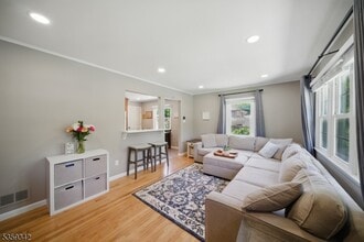 22 Beaver Brook Ln in Denville, NJ - Building Photo - Building Photo