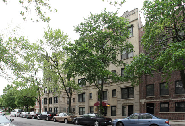 Cornell Arms Apartments in Chicago, IL - Building Photo - Building Photo