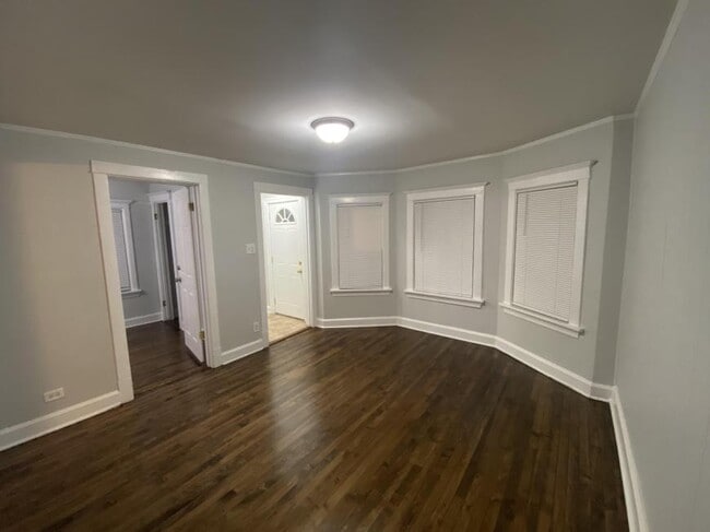 property at 4224 N Kimball Ave