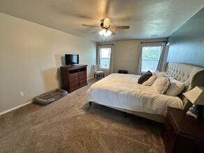 613 E Linden Ln in Mustang, OK - Building Photo - Building Photo