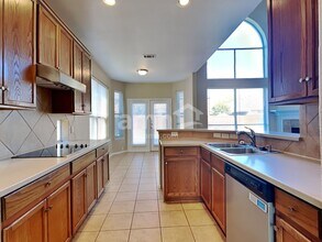 2844 S Serrano in Grand Prairie, TX - Building Photo - Building Photo