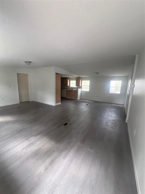 1001 NE 77th St in Ocala, FL - Building Photo - Building Photo