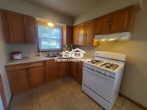 6980 N 41st St in Milwaukee, WI - Building Photo - Building Photo