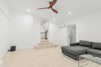 443 NE 71st St in Miami, FL - Building Photo - Building Photo