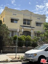832 S Catalina St in Los Angeles, CA - Building Photo
