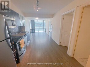 37 Grosvenor St in Toronto, ON - Building Photo - Building Photo