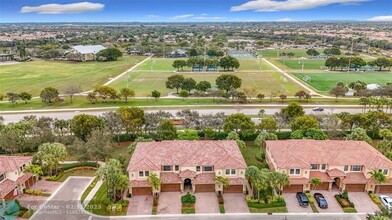 7378 NW 108th Way in Parkland, FL - Foto de edificio - Building Photo